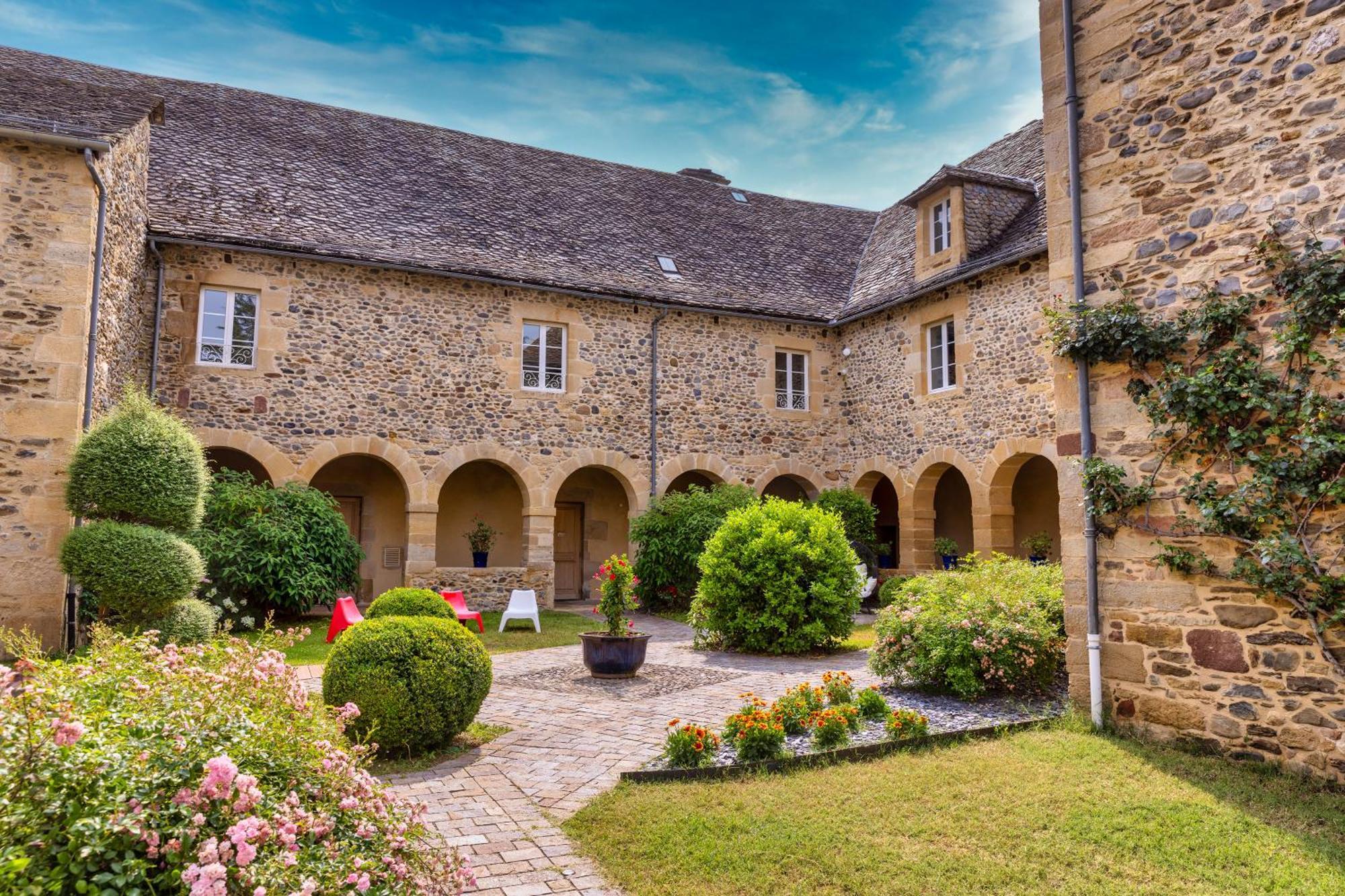 Готель Chateau De La Falque, The Originals Relais Сен-Женьєз-д'О Екстер'єр фото